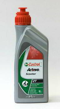 Продам масло Castrol Actevo Scooter 2T,200руб.за 1л