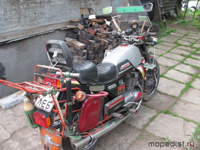 370950135.jpg