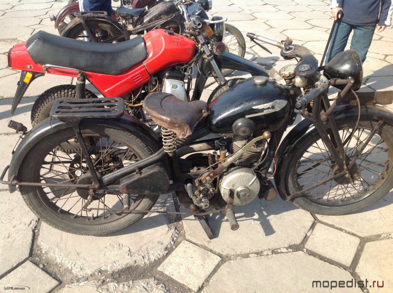 vystavka-retro-motociklov-2012-6.jpg
