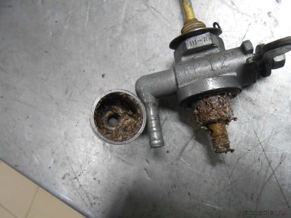 Дристня в топливном кране -2